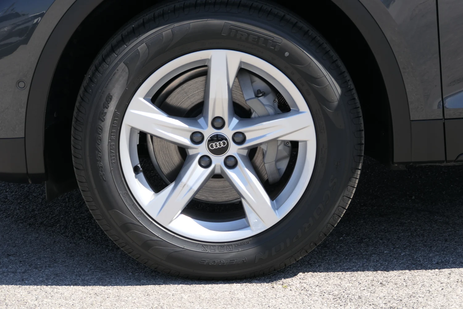 Bild eines Audi Q5 40 TDI quattro intense