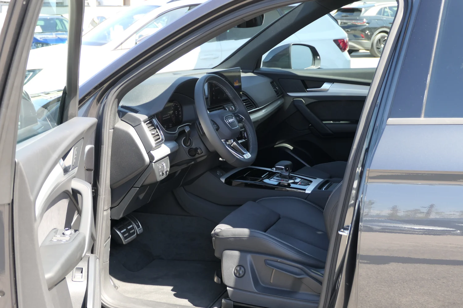 Bild eines Audi Q5 40 TDI quattro intense
