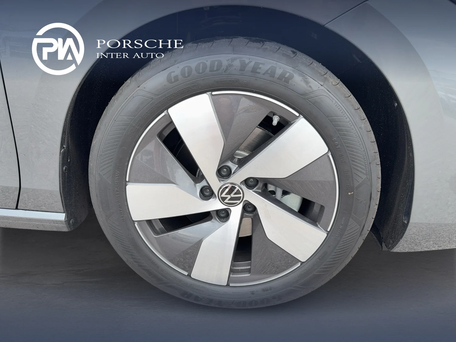 Bild eines VW Passat Variant Business eTSI DSG