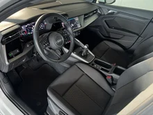 Audi A3 Sportback 30 TFSI in weiß