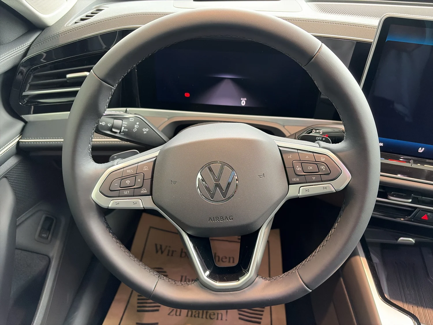 Bild eines VW Passat Variant Elegance eTSI DSG