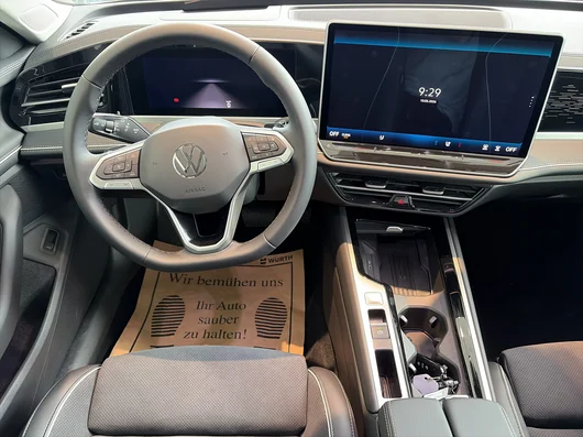 Bild eines VW Passat Variant Elegance eTSI DSG