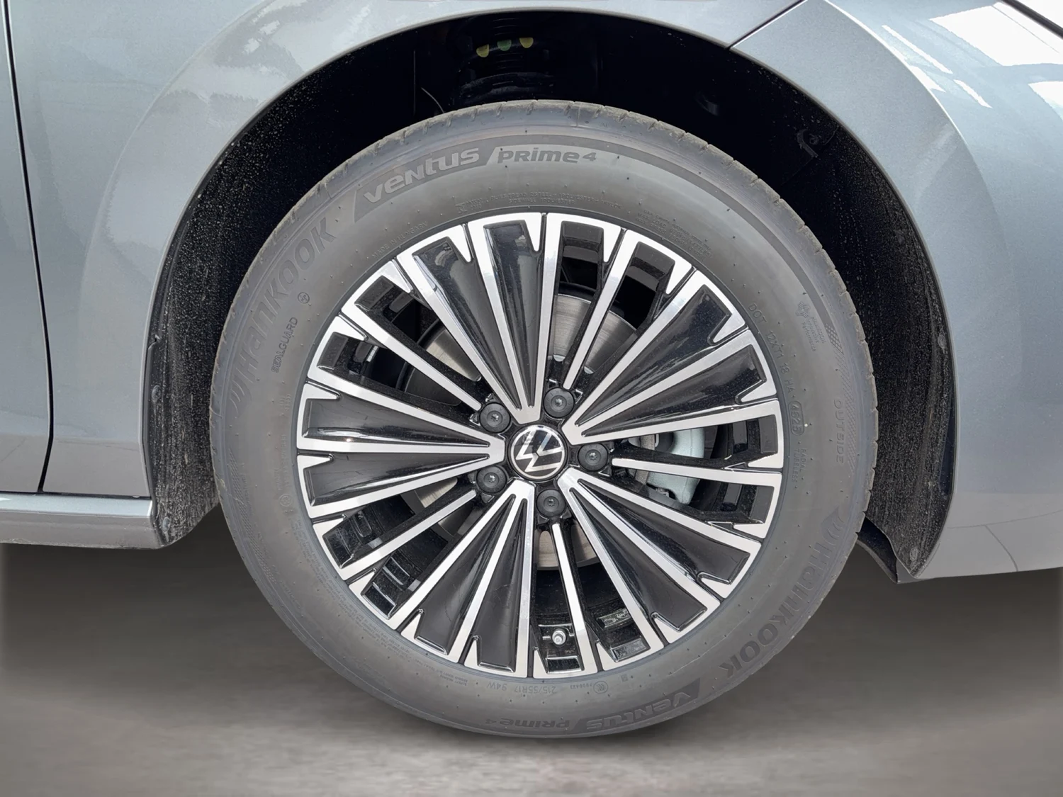 Bild eines VW Passat Variant Elegance eTSI DSG