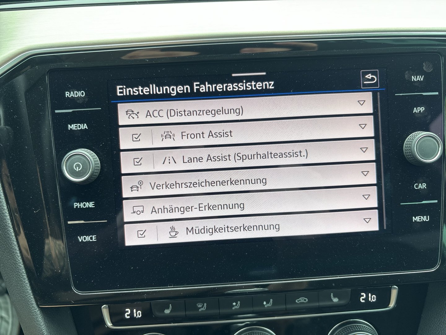 VW Passat Variant Elegance TDI | Bild 15 von 23