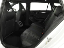 VW Passat Variant Sport TDI DSG in Pure White