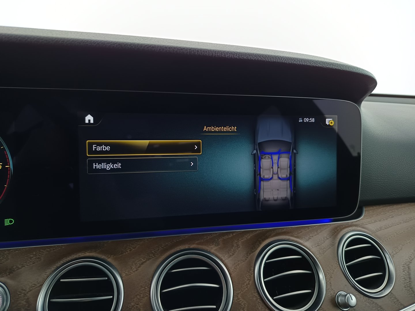 Mercedes E 220 d Aut. | Bild 24 von 38