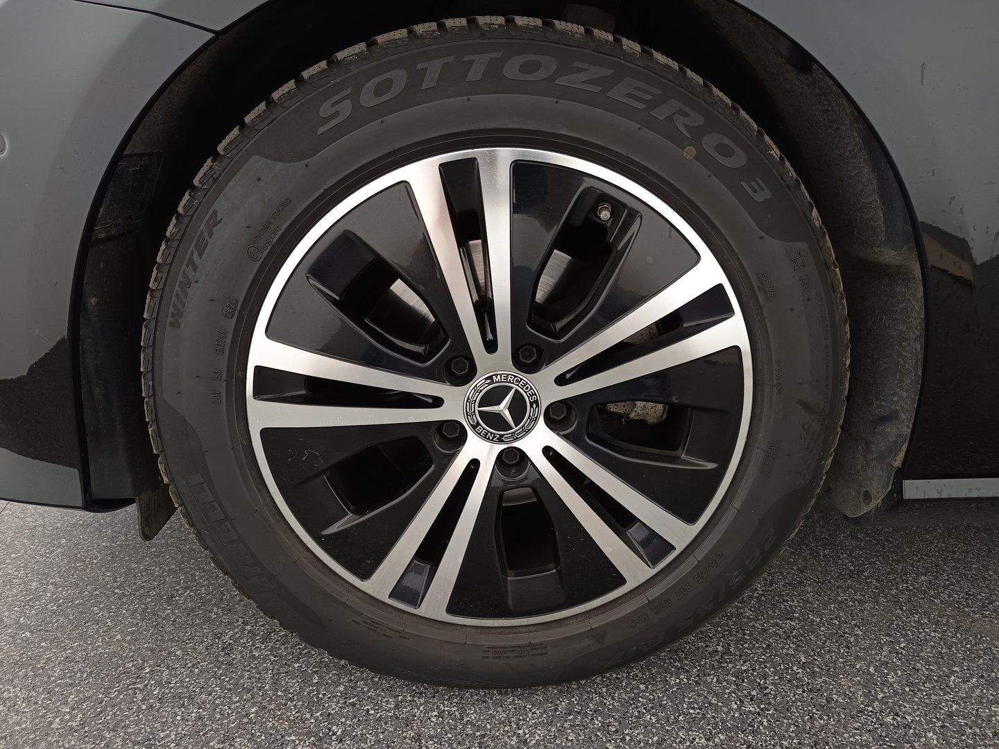 Mercedes E 220 d Aut. | Bild 9 von 38