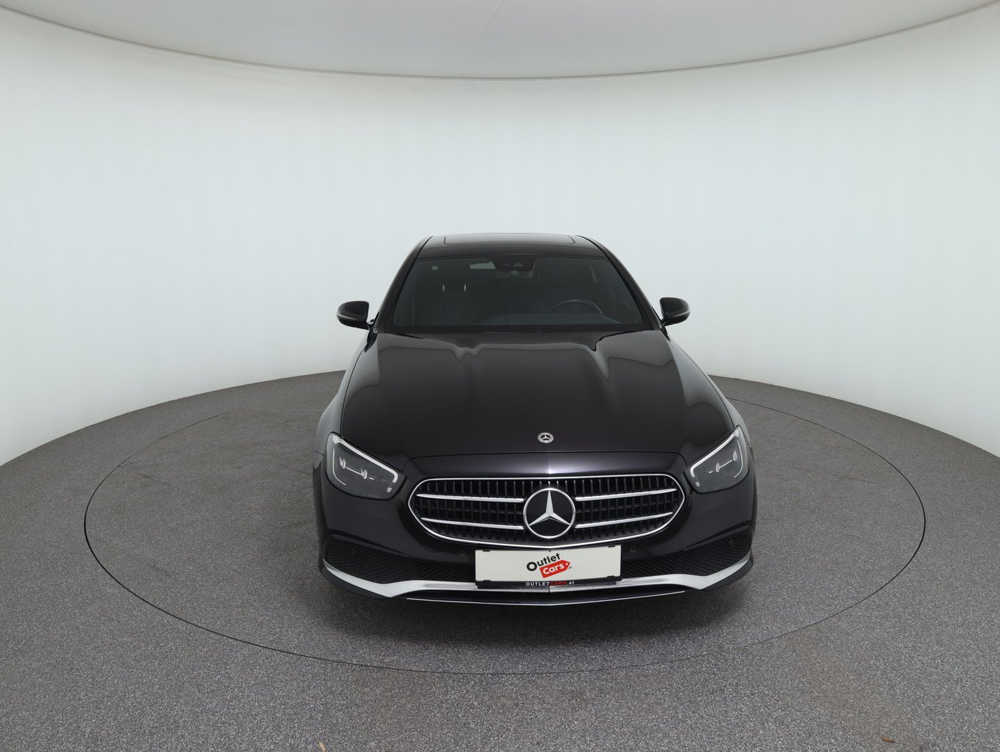 Mercedes E 220 d Aut. | Bild 2 von 38