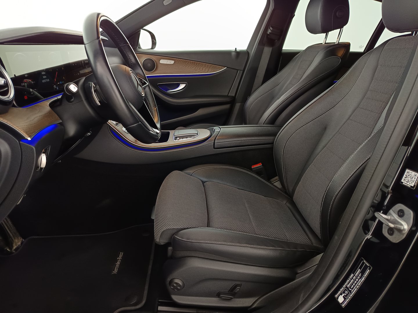 Mercedes E 220 d Aut. | Bild 14 von 38