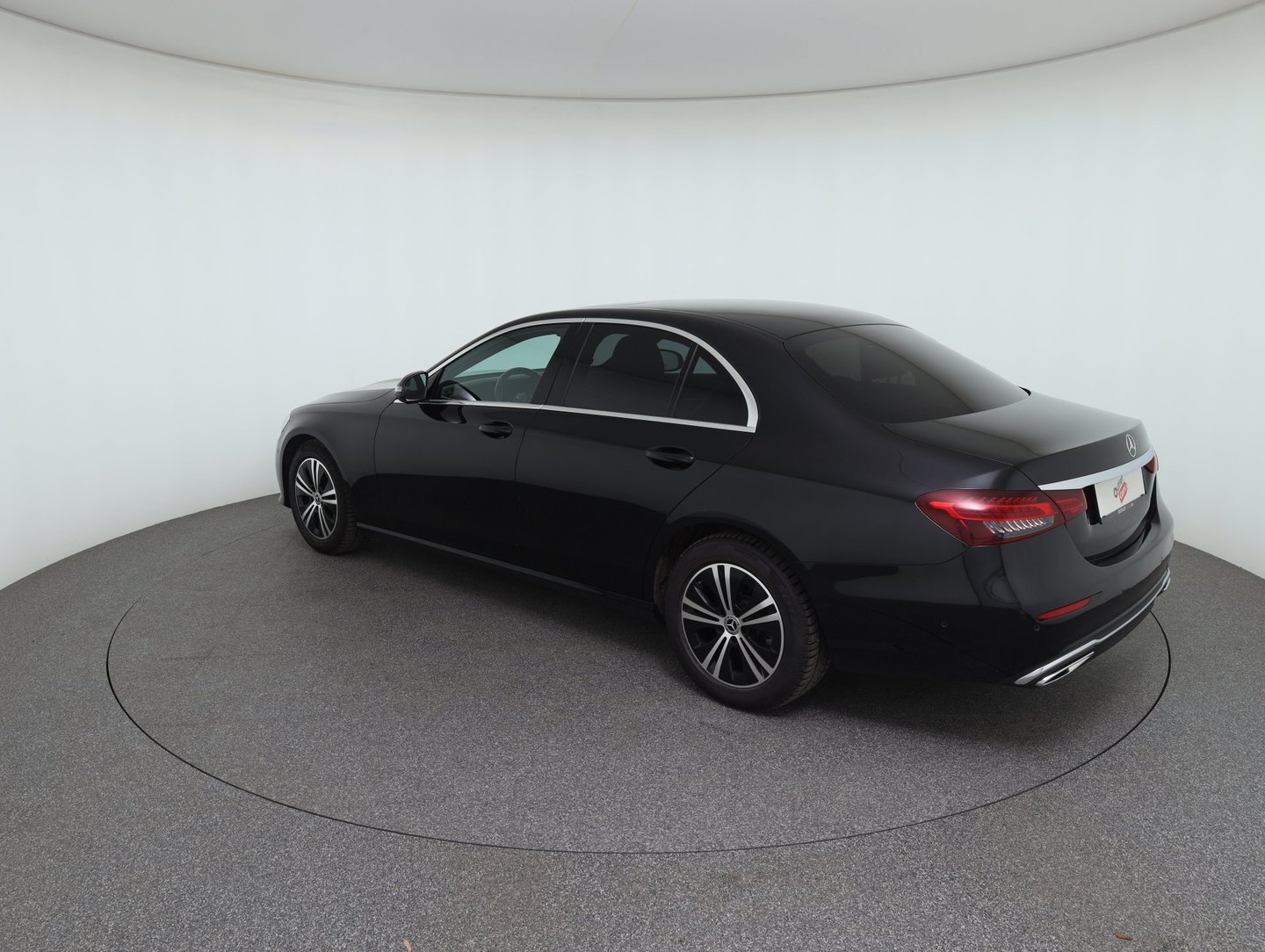 Mercedes E 220 d Aut. | Bild 7 von 38