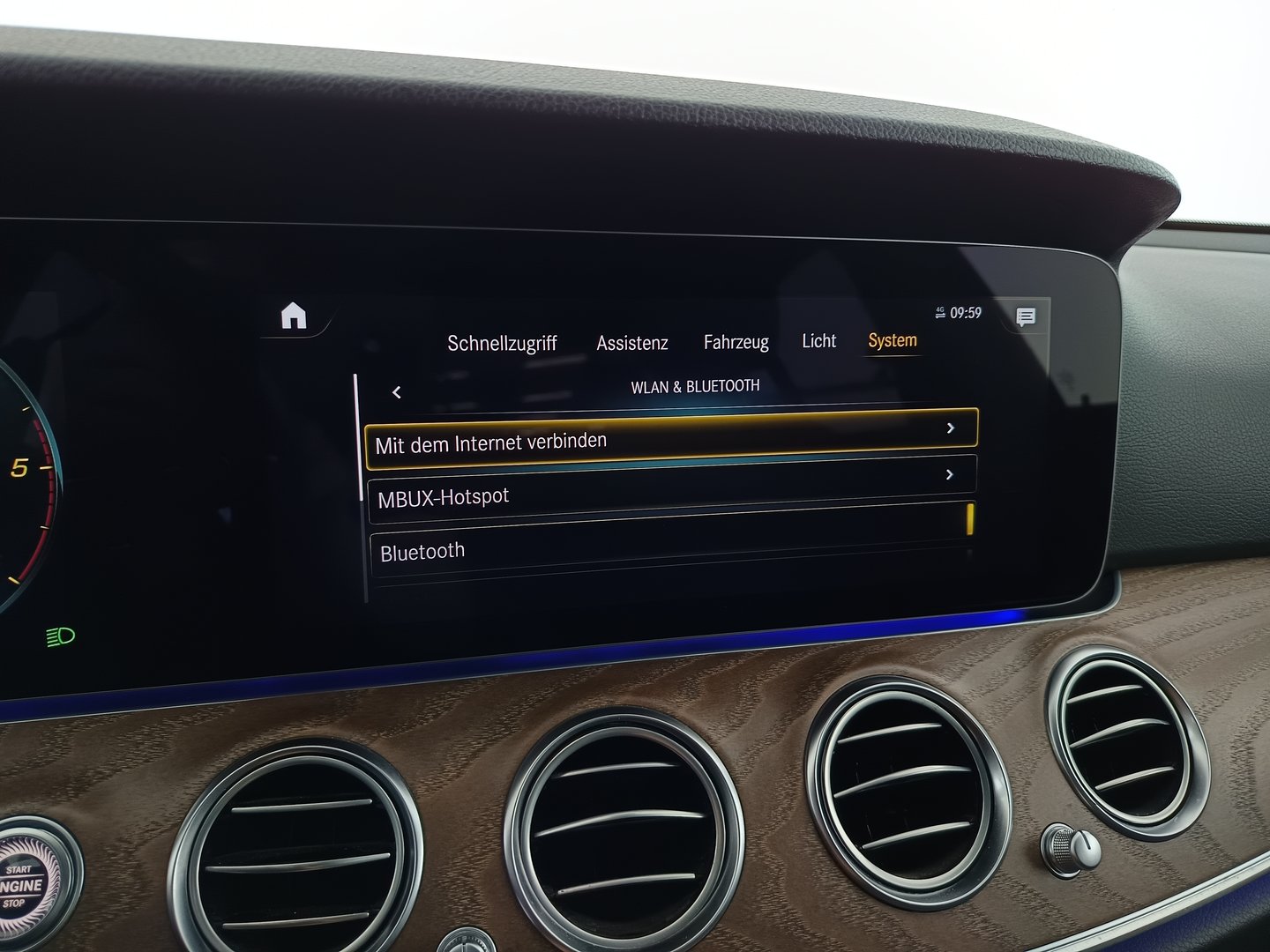 Mercedes E 220 d Aut. | Bild 31 von 38
