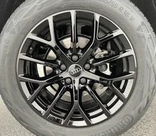 Thumbnail-Foto von Fahrzeug