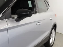 SEAT Arona FR EcoTSI DSG in Florett-Silber Metallic Dach Nacht-Schwa