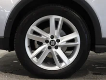 SEAT Arona FR EcoTSI DSG in Florett-Silber Metallic Dach Nacht-Schwa