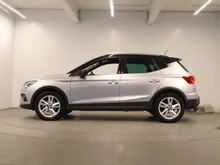 SEAT Arona FR EcoTSI DSG in Florett-Silber Metallic Dach Nacht-Schwa