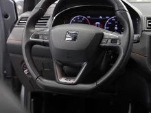 SEAT Arona FR EcoTSI DSG in Florett-Silber Metallic Dach Nacht-Schwa