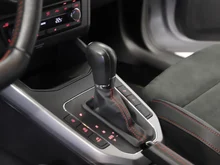 SEAT Arona FR EcoTSI DSG in Florett-Silber Metallic Dach Nacht-Schwa
