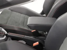 SEAT Arona FR EcoTSI DSG in Florett-Silber Metallic Dach Nacht-Schwa