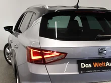 SEAT Arona FR EcoTSI DSG in Florett-Silber Metallic Dach Nacht-Schwa