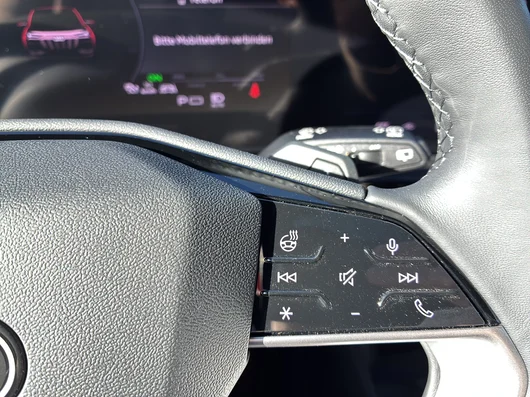 Bild eines Audi Q6 e-tron quattro