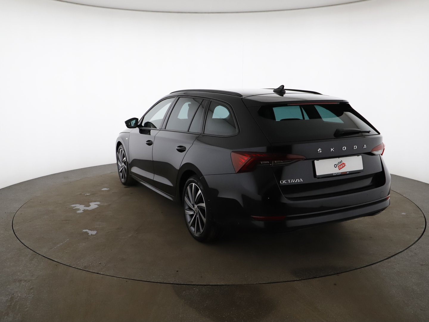 Škoda OCTAVIA Combi Ambition TDI DSG | Bild 28 von 32