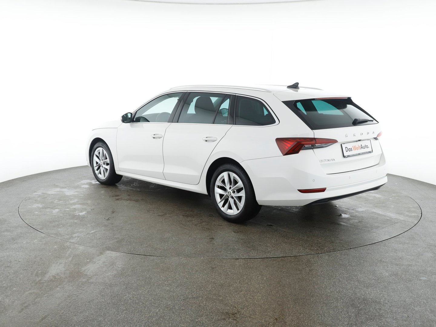 Škoda OCTAVIA Combi Style TDI DSG | Bild 7 von 27