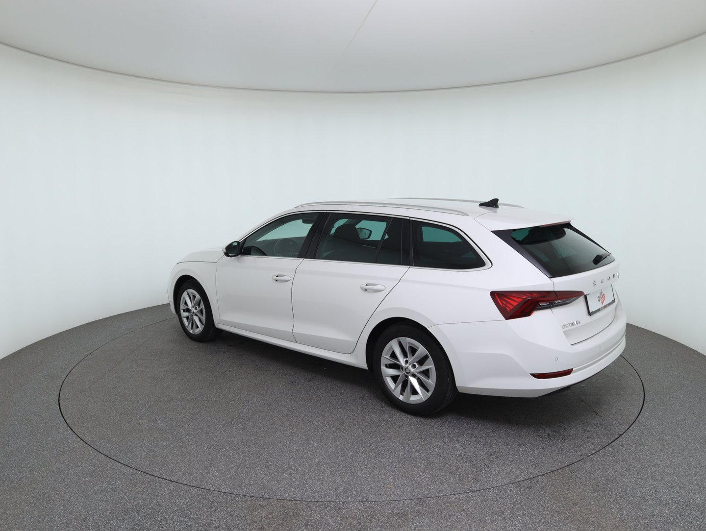 Škoda OCTAVIA Combi Style TDI DSG | Bild 7 von 29