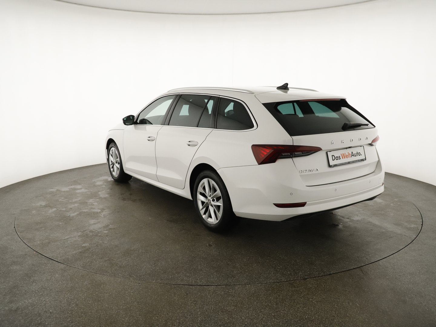Škoda OCTAVIA Combi Style TDI DSG | Bild 2 von 20