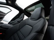Porsche Cayenne S E-Hybrid Black Edition in dolomitsilbermetallic