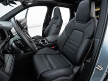 Porsche Cayenne S E-Hybrid Black Edition in dolomitsilbermetallic