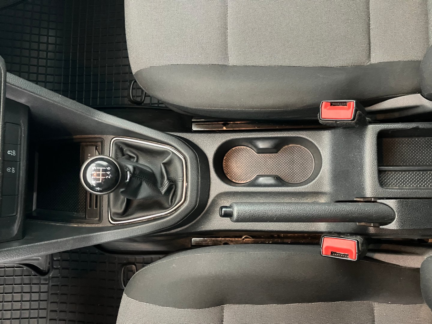 VW Caddy Kastenwagen TDI 4MOTION | Bild 9 von 12