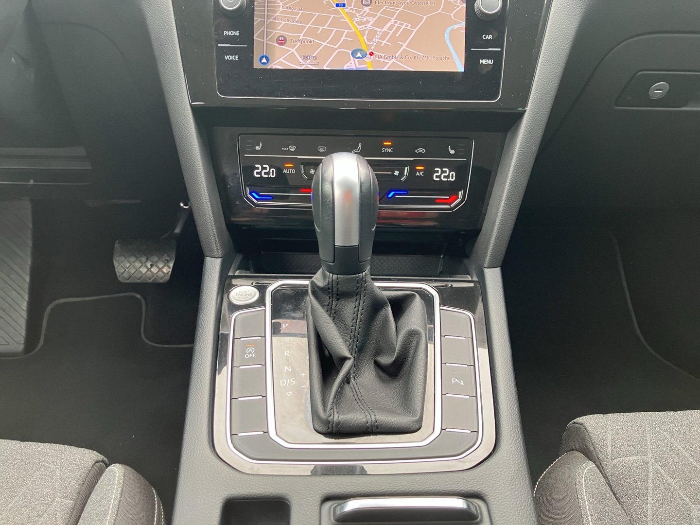 VW Passat Variant Business TDI SCR DSG | Bild 10 von 17