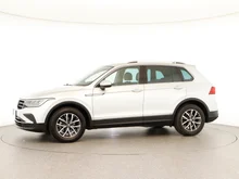 VW Tiguan Life TSI DSG in Reflexsilber Metallic