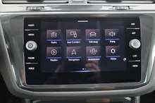 VW Tiguan Life TSI DSG in Reflexsilber Metallic