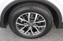 VW Tiguan Life TSI DSG in Reflexsilber Metallic