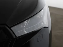 Škoda Enyaq Sportline 80x in SCHWARZ-MAGIC PERLEFFEKT