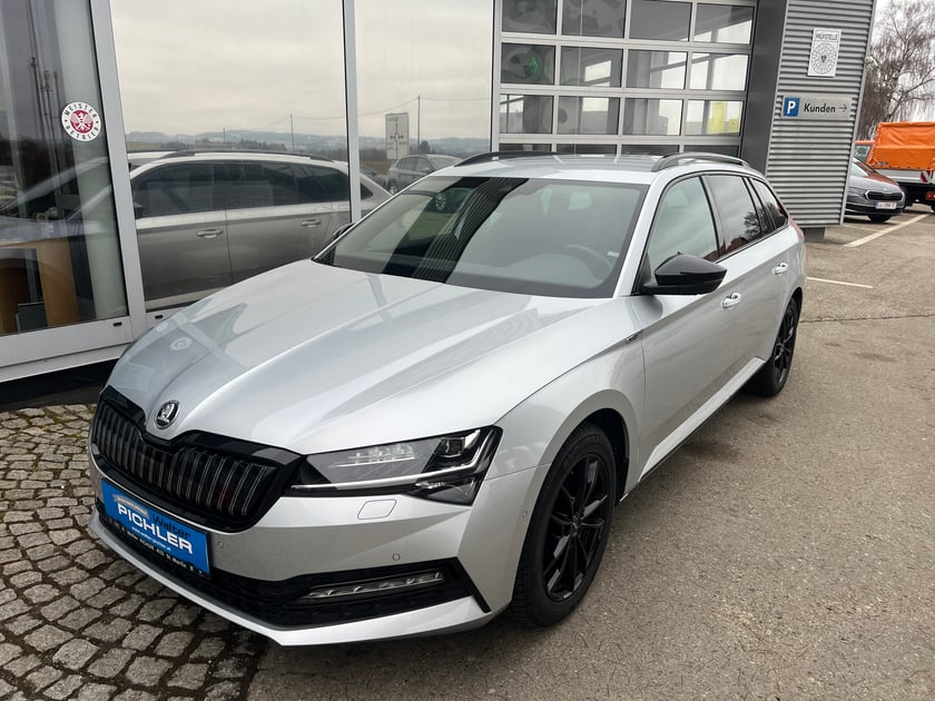 Škoda SUPERB Combi iV SPORTLINE DSG