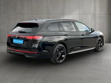 VW Passat Variant R-Line eTSI DSG in Grenadillschwarz Metallic