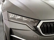 Škoda Octavia Combi Selection TDI DSG in Graphit-Grau Metallic