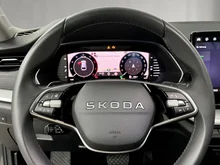 Škoda Octavia Combi Selection TDI DSG in Graphit-Grau Metallic