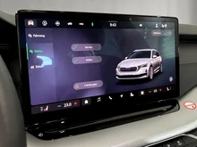 Škoda Octavia Combi Selection TDI DSG in Graphit-Grau Metallic