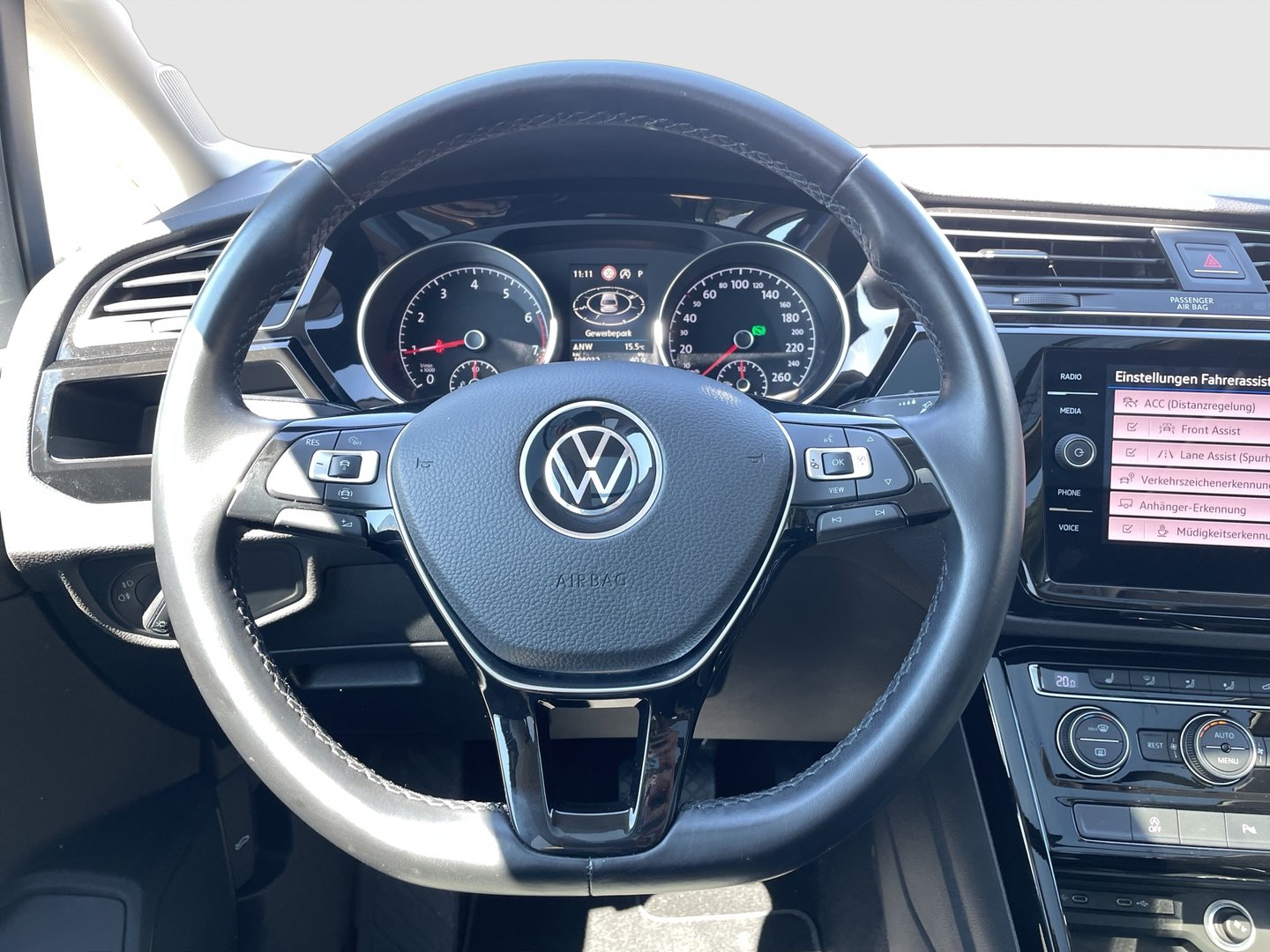 VW Touran Highline TSI DSG | Bild 12 von 29