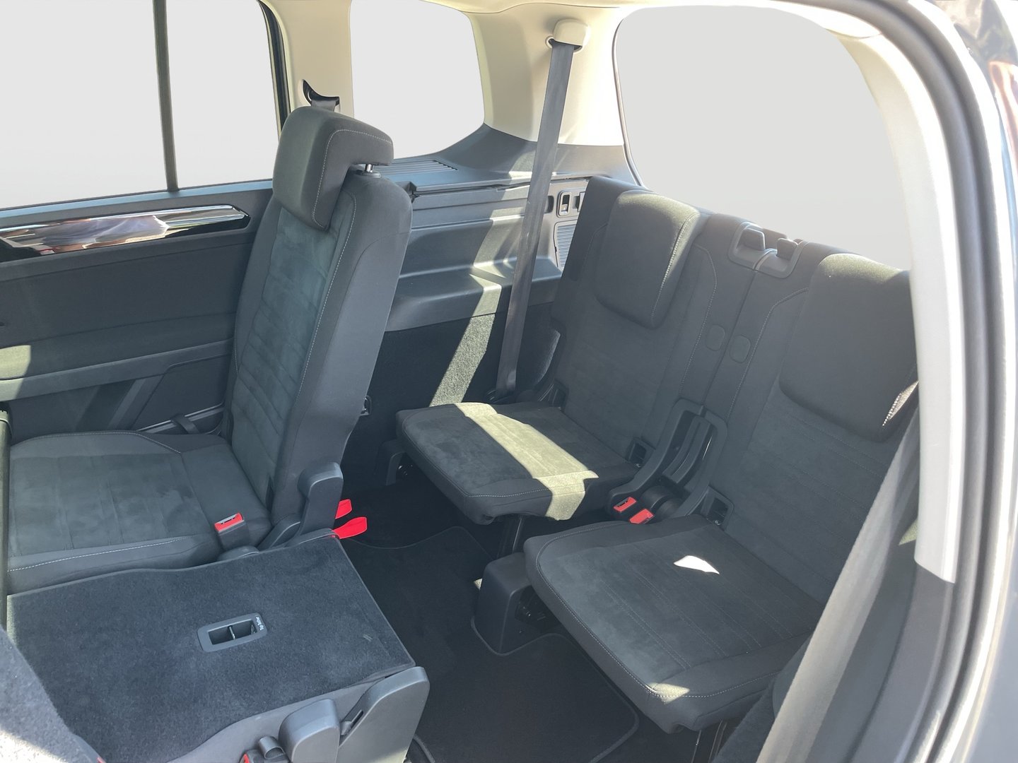 VW Touran Highline TSI DSG | Bild 25 von 29