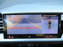Audi Q4 e-tron 40 e-tron in Mythosschwarz metallic