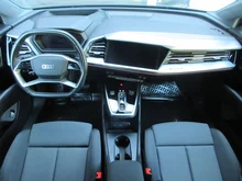 Audi Q4 e-tron 40 e-tron in Mythosschwarz metallic