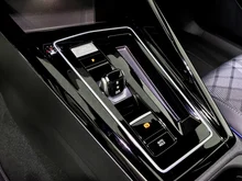 VW Golf Sport mHEV TSI DSG in Pure White