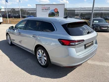 Škoda Superb Combi Selection iV TSI DSG in Pebble-Silber Metallic