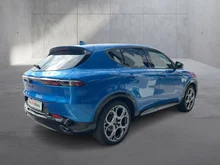 Alfa Romeo Tonale Edizione Speciale Plug-In-Hybrid AWD in dunkelblau - metallic