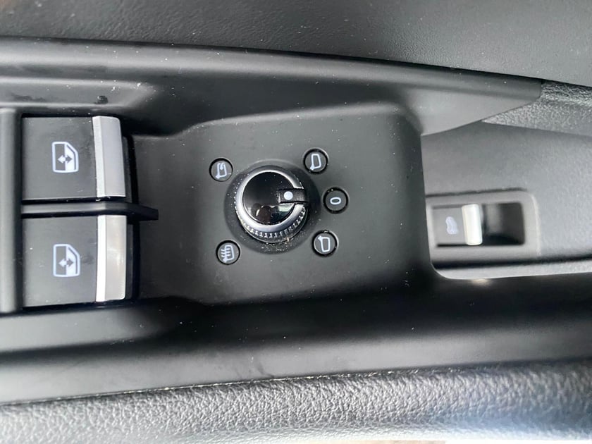 Audi A4 Avant 40 TDI S line