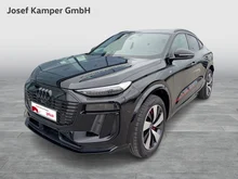 Audi Q6 Sportback e-tron quattro in Mythosschwarz Metallic